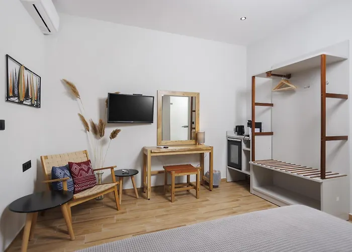 Eleni's Sea View Adults Only Apartment
