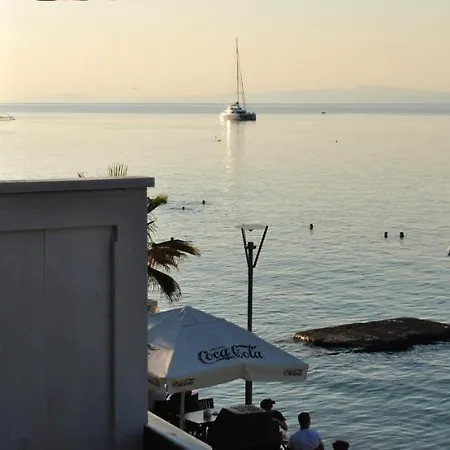 Eleni's Sea View Adults Only *
