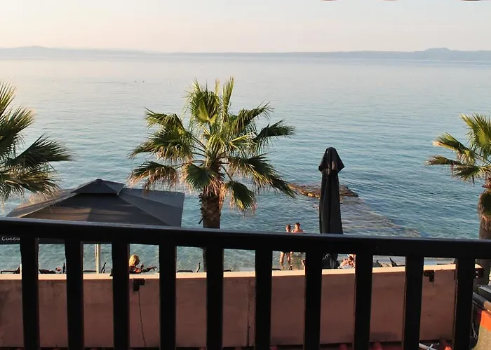 Eleni's Sea View Adults Only *